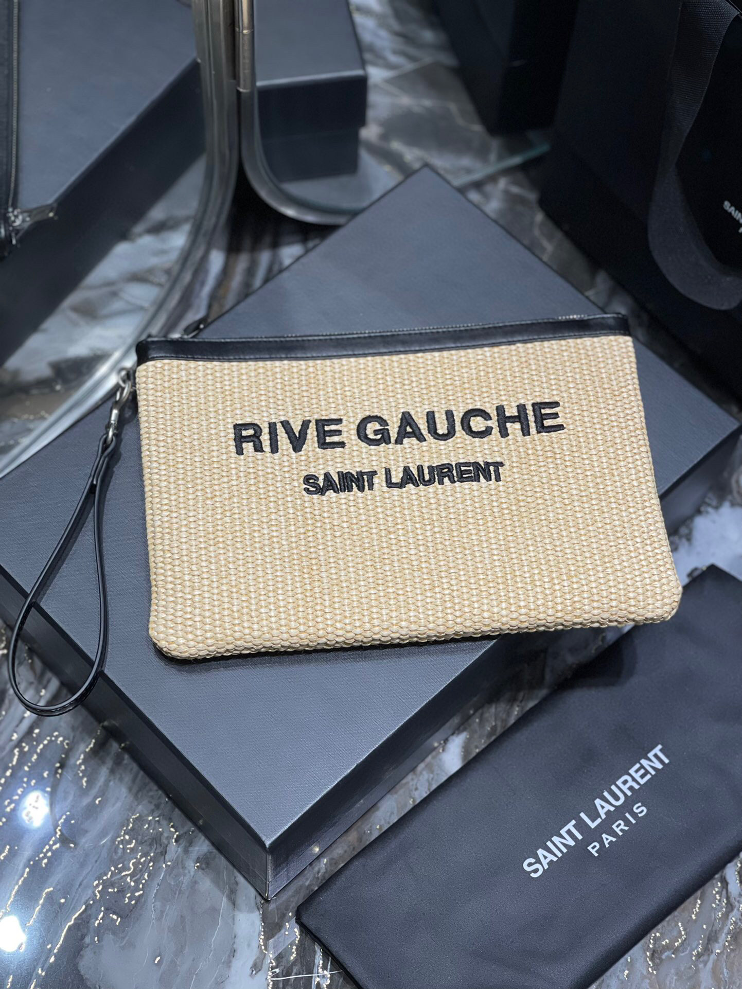 생로랑    클러치백     413444