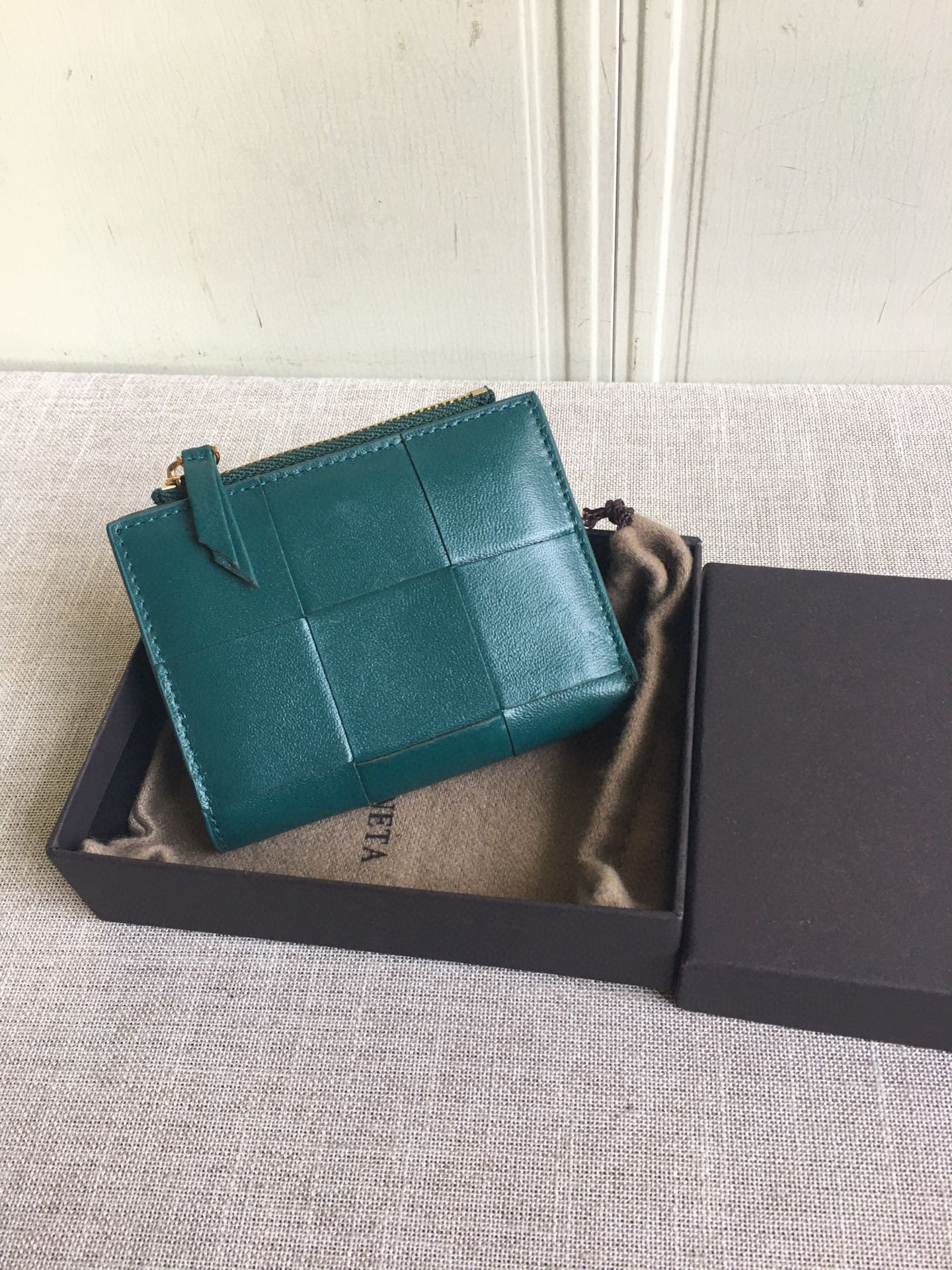 보테가베네타 남녀공용 지갑