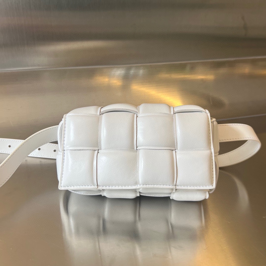 보테가베네타 여자가방 710075