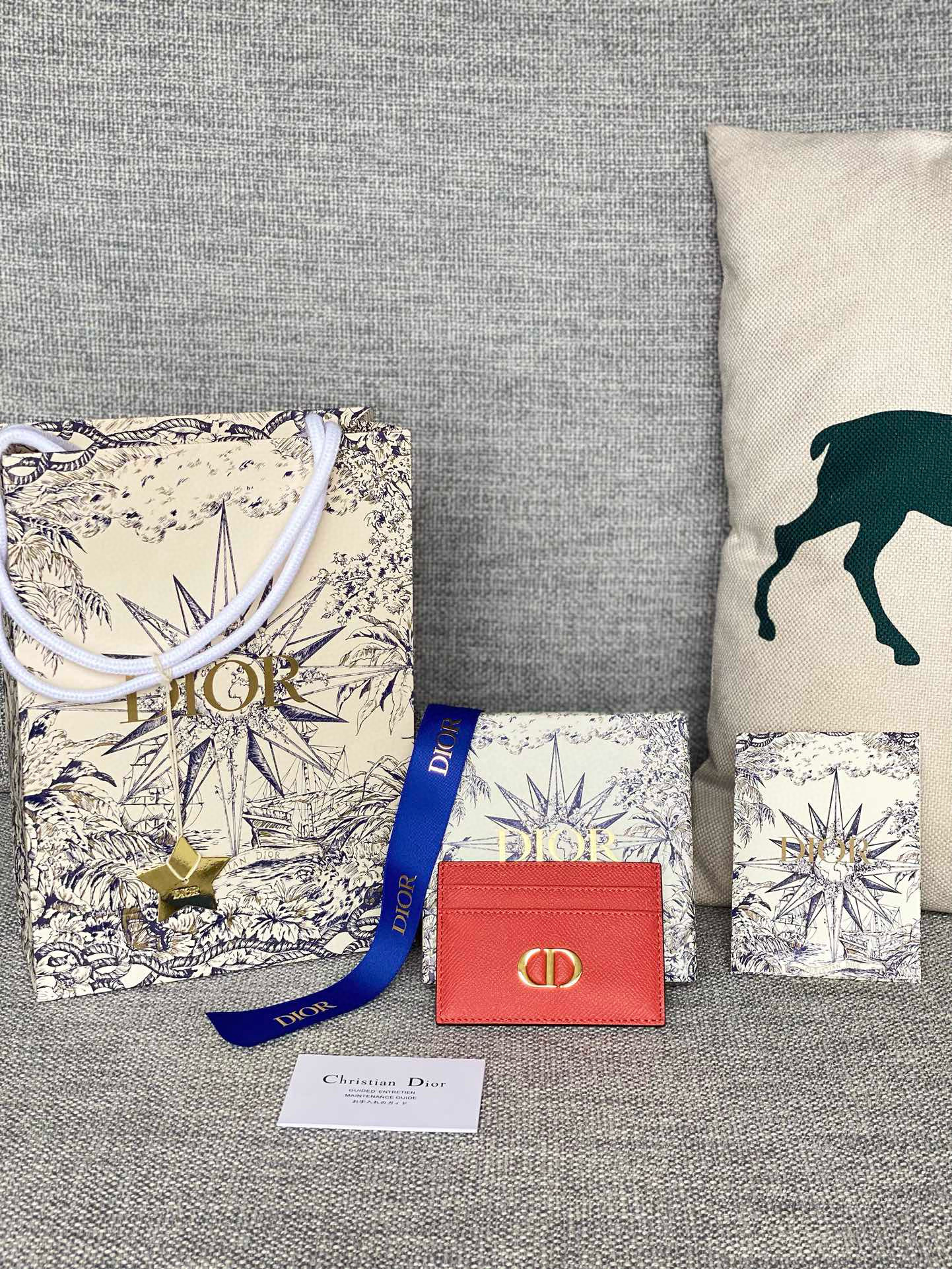 디올 카드지갑 S2152