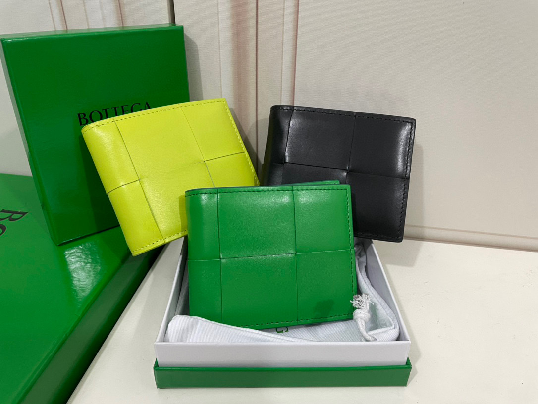 보테가베네타 남자 반지갑 113993
