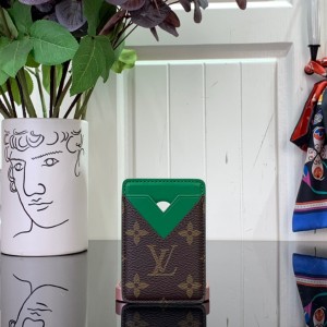 루이비통 카드지갑  m12855