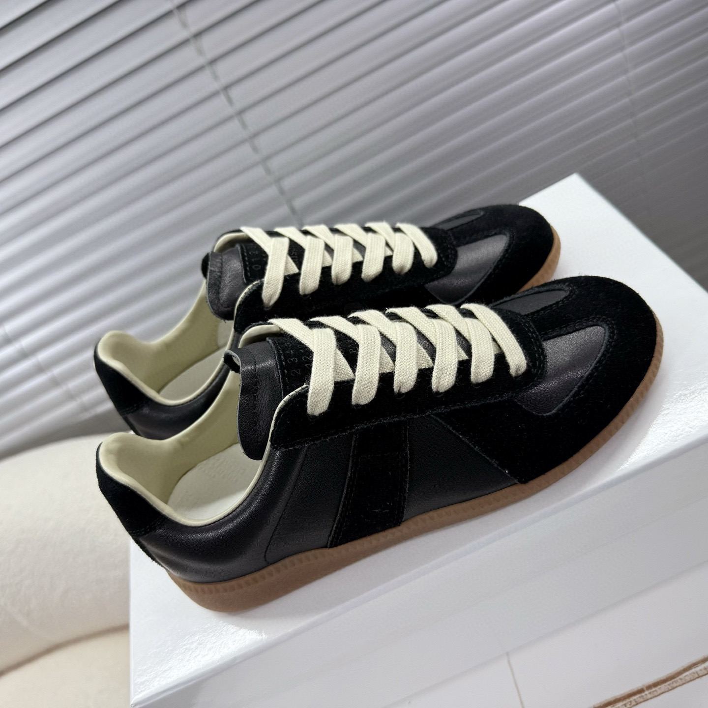 메종 마르지엘라 남여공용 신발 운동화