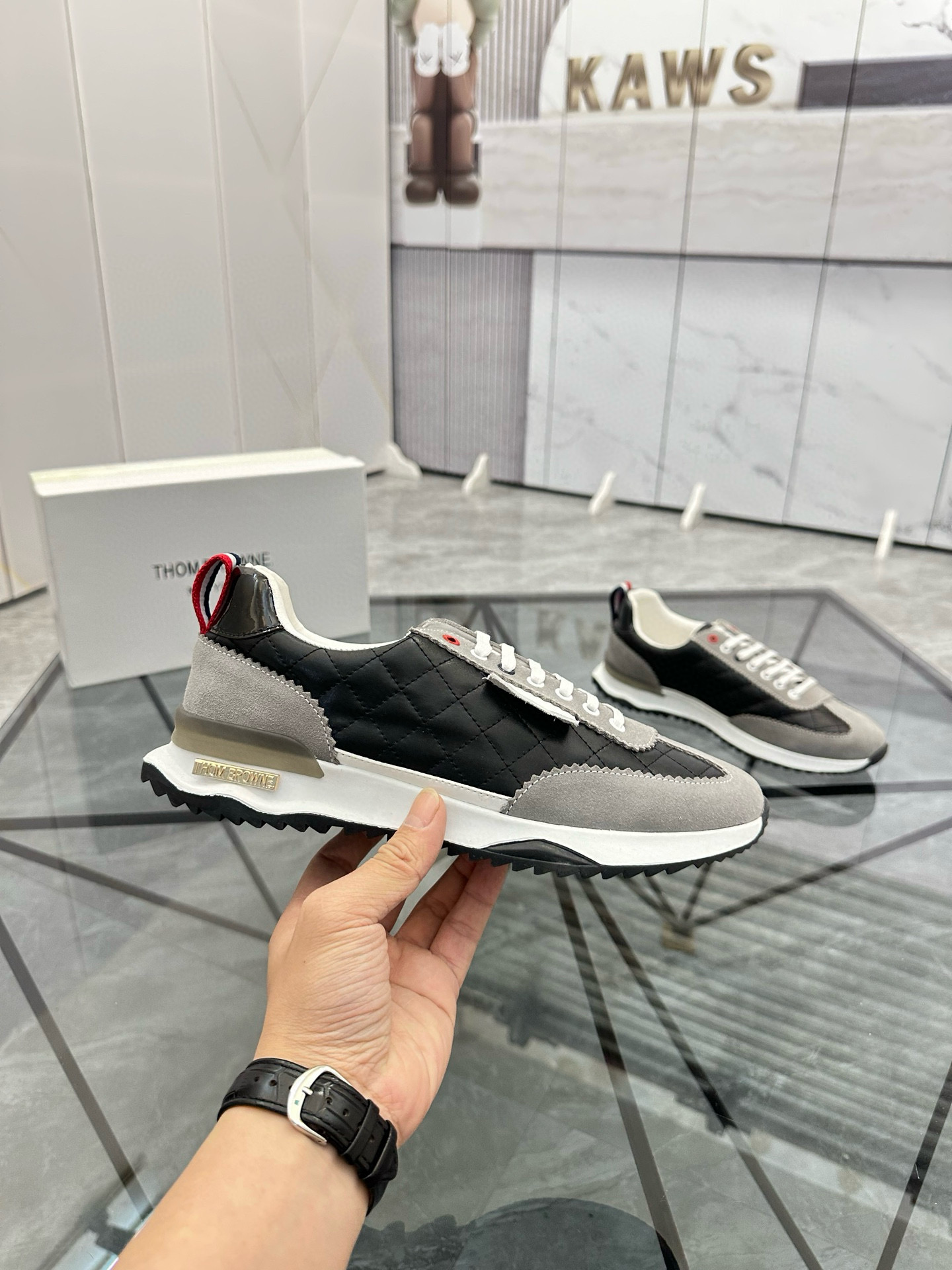 톰브라운 남자 신발 운동화 스니커즈