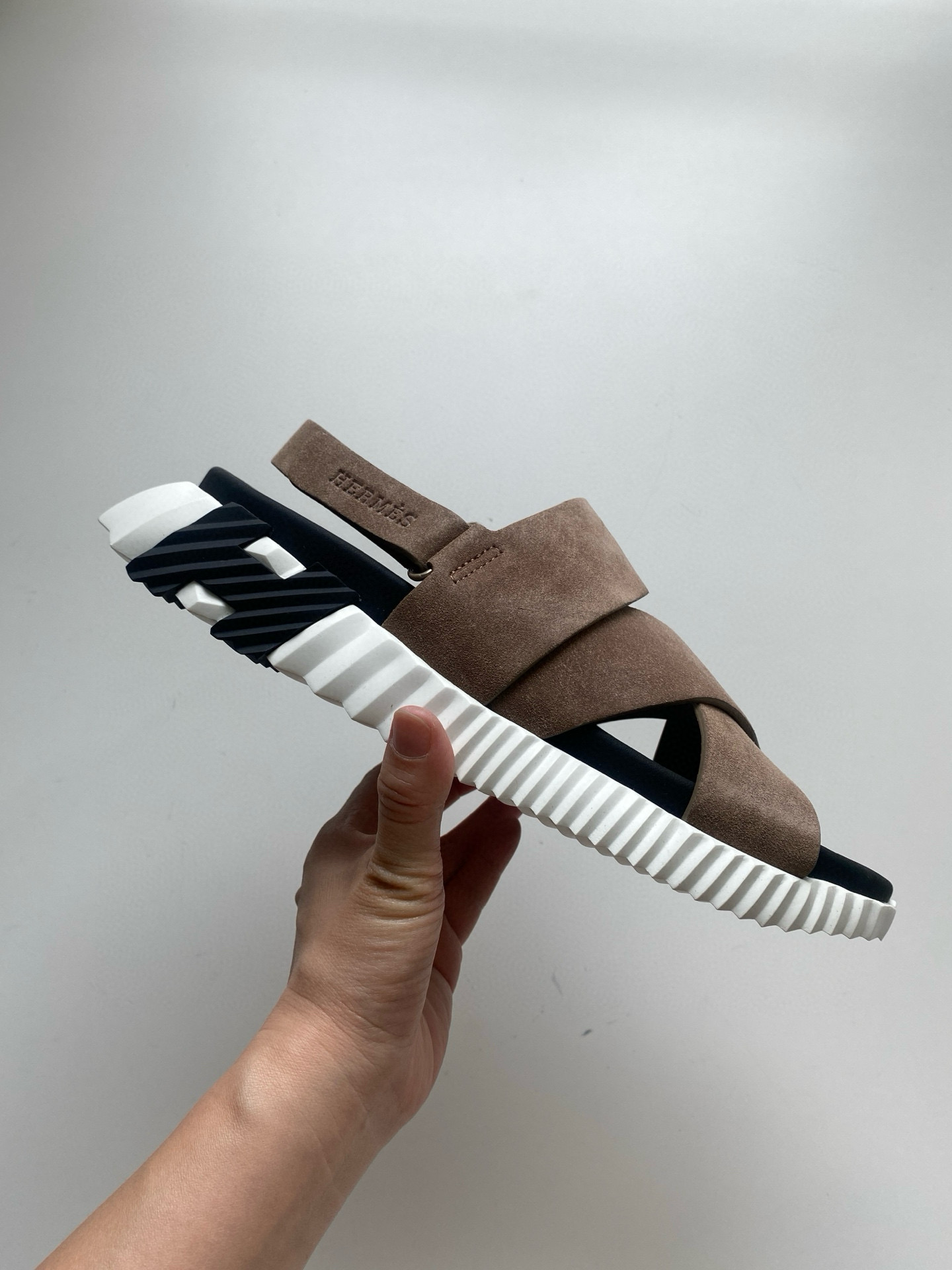 에르메스 남자 샌들