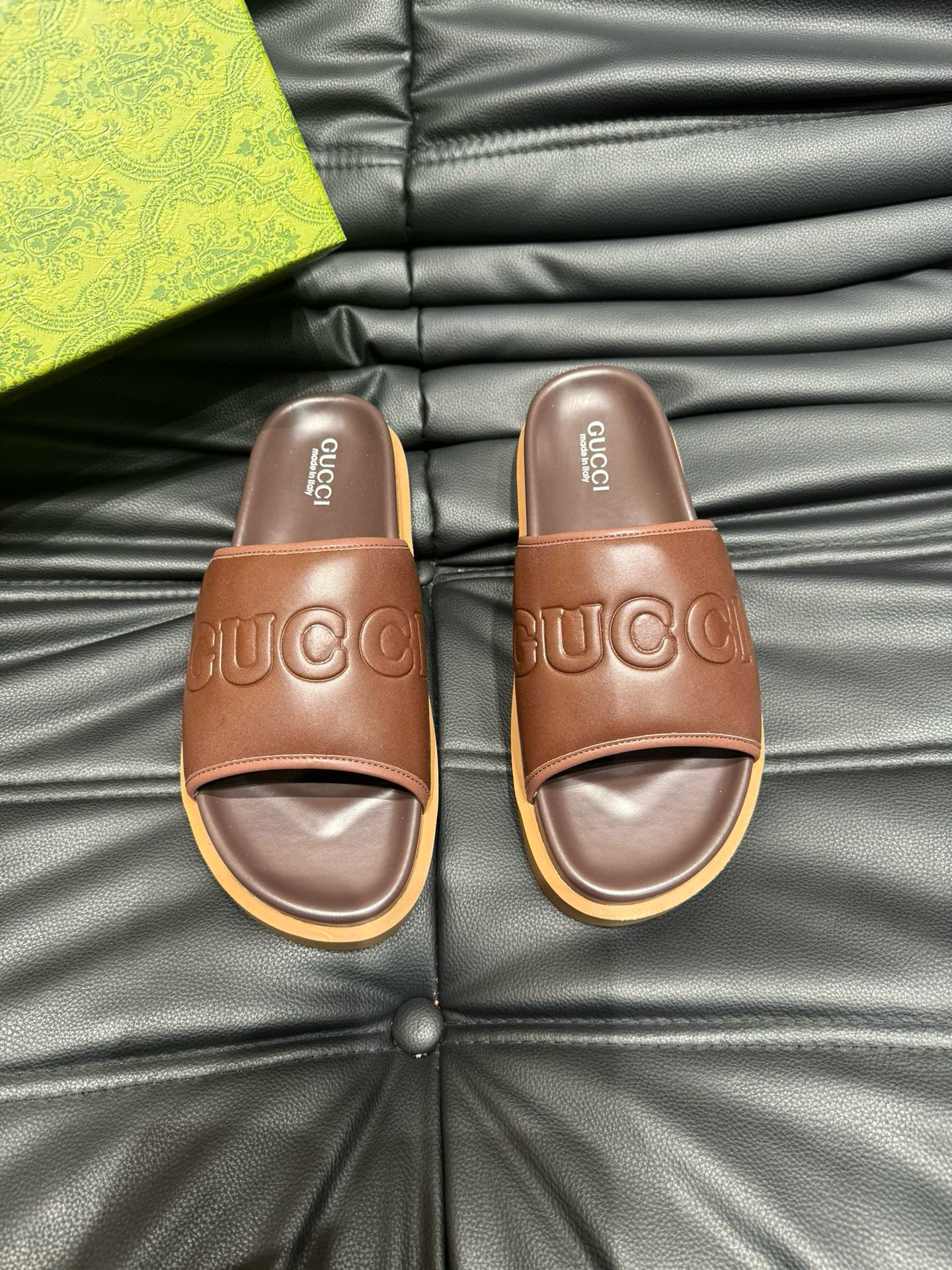 구찌 남자 슬리퍼