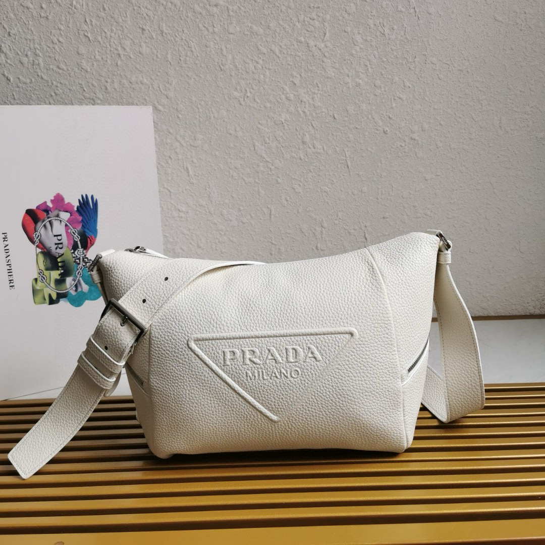 프라다 2VH165 남자가방