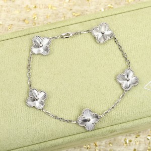 반클리프앤아펠 팔찌