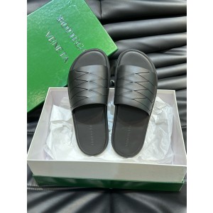 보테가베네타 남자 슬리퍼