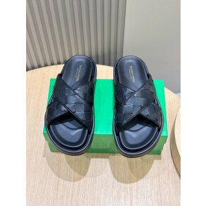 보테가베네타 남자 슬리퍼