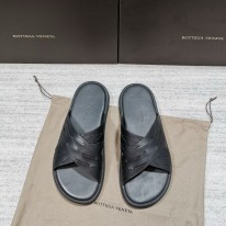 보테가베네타 남자 슬리퍼