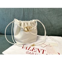 발렌티노 가라바니 토트백 여자가방  0501