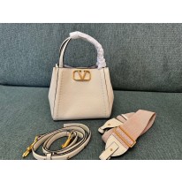 발렌티노 가라바니 여자가방 6099