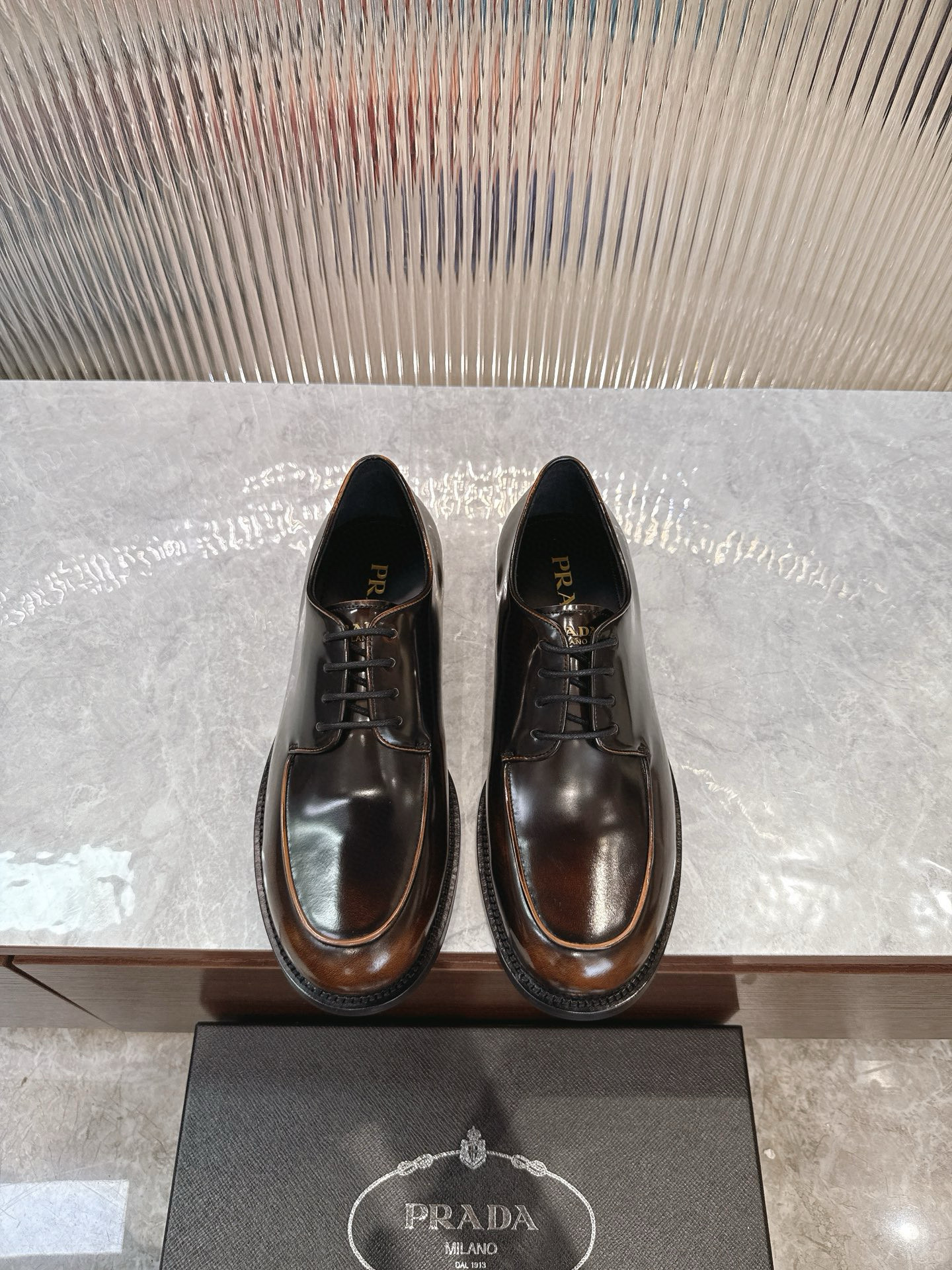 프라다 남자 구두