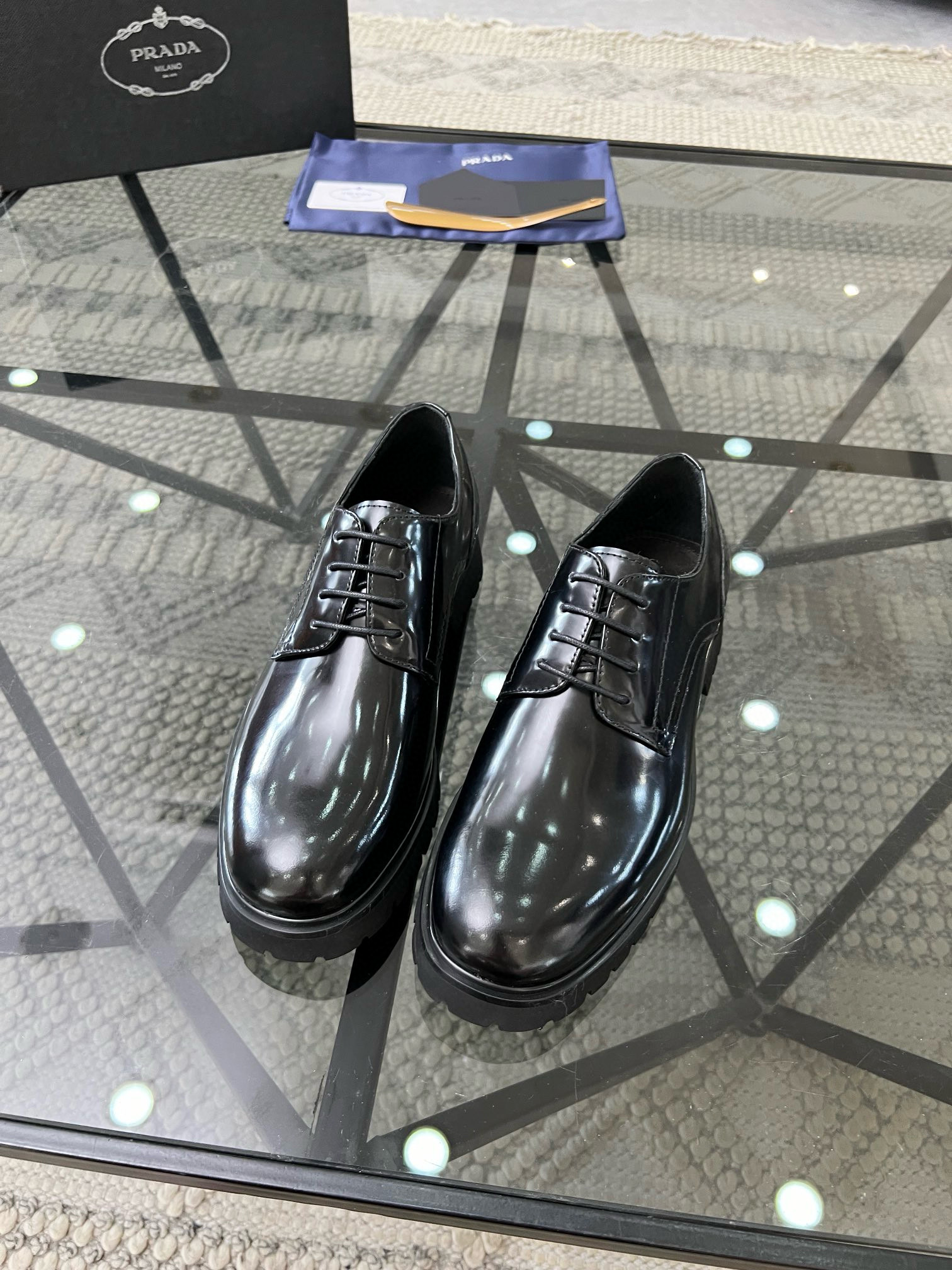 프라다 남자 구두