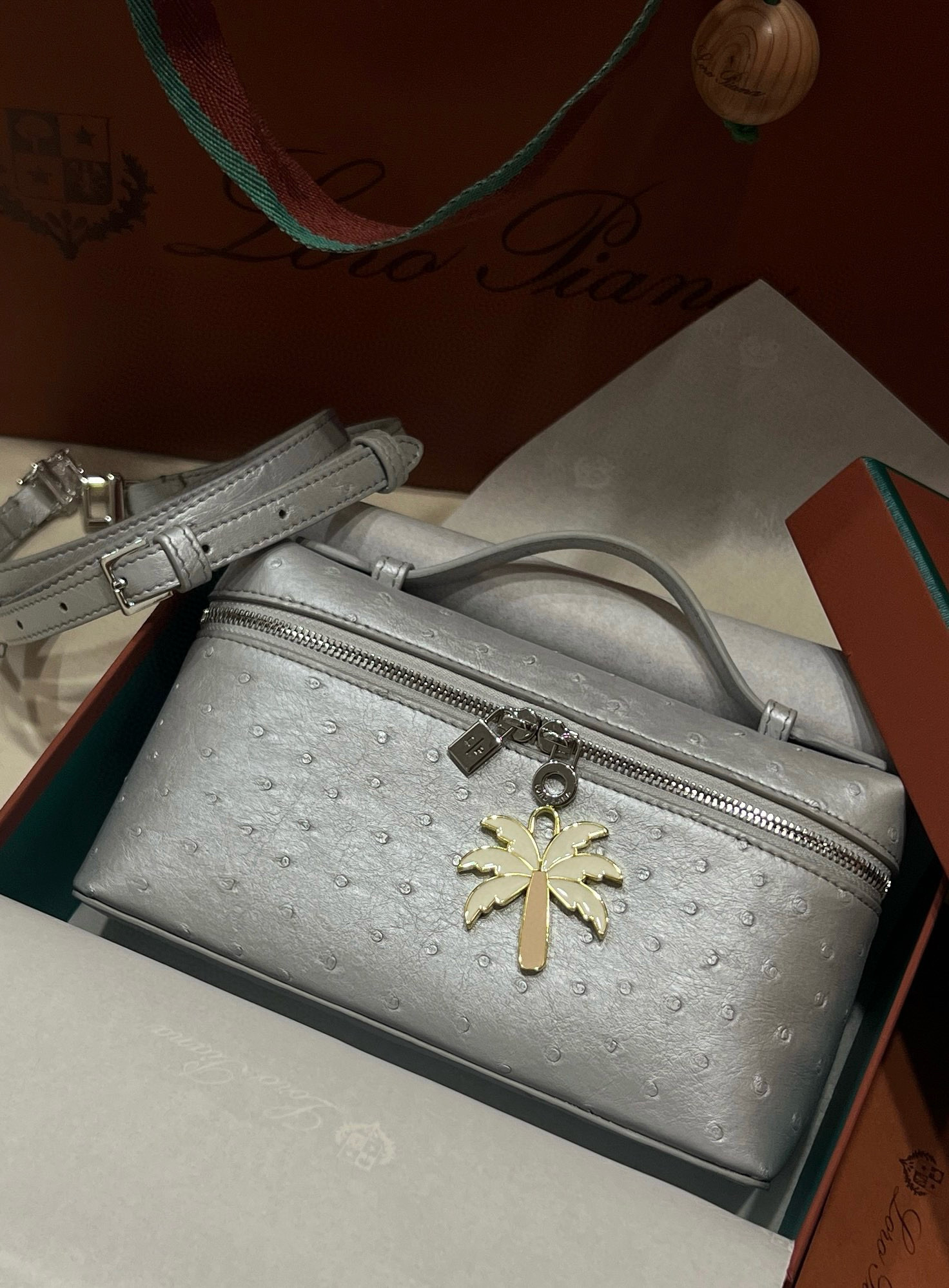 로로피아나 여자가방