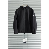 프라다 남자 패딩
