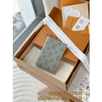 루이비통 M14798 여권지갑