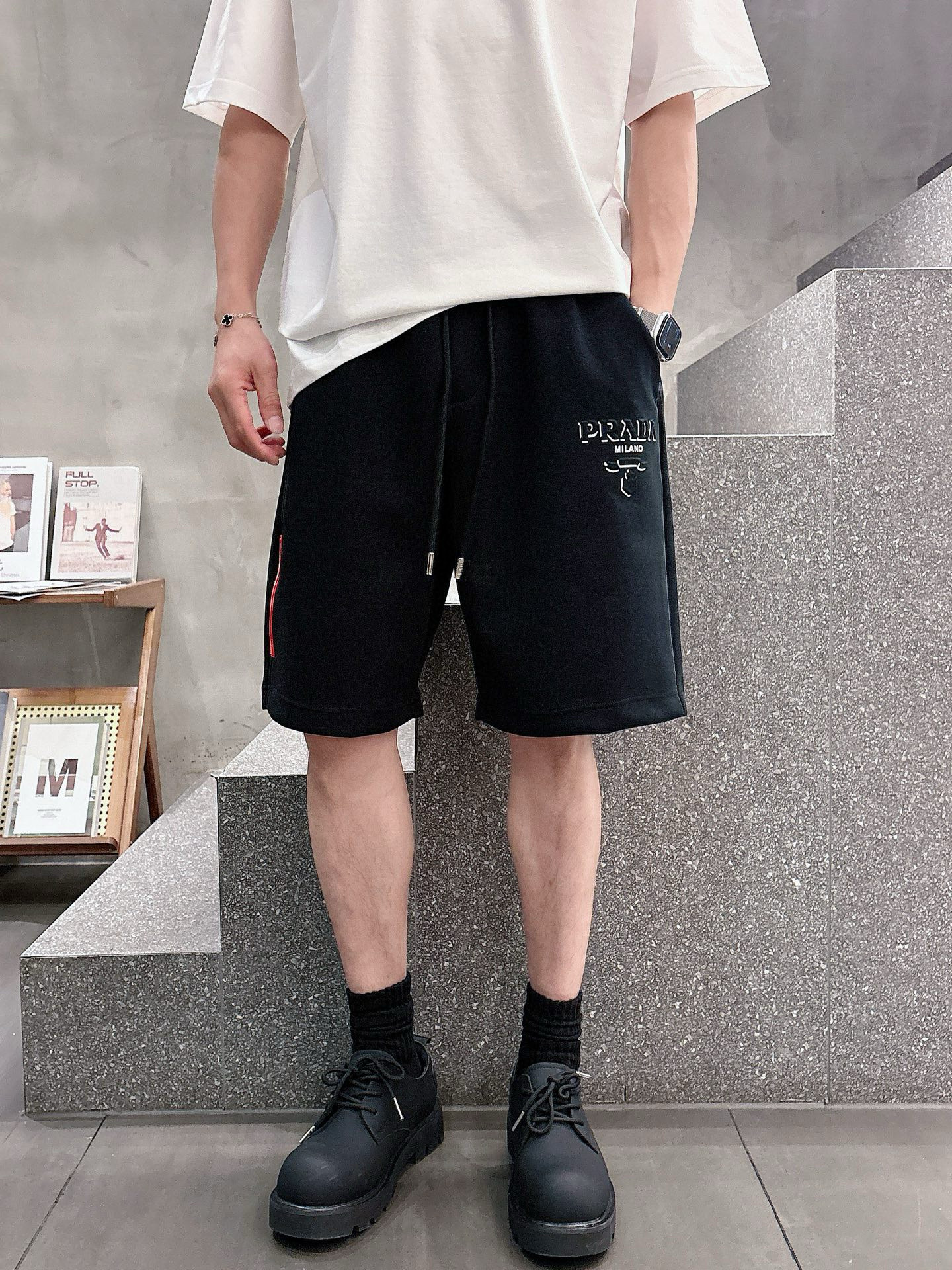 프라다 남자 반바지