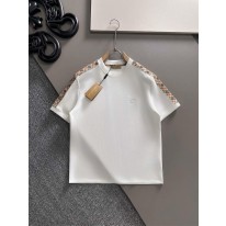 버버리 남자 반팔티