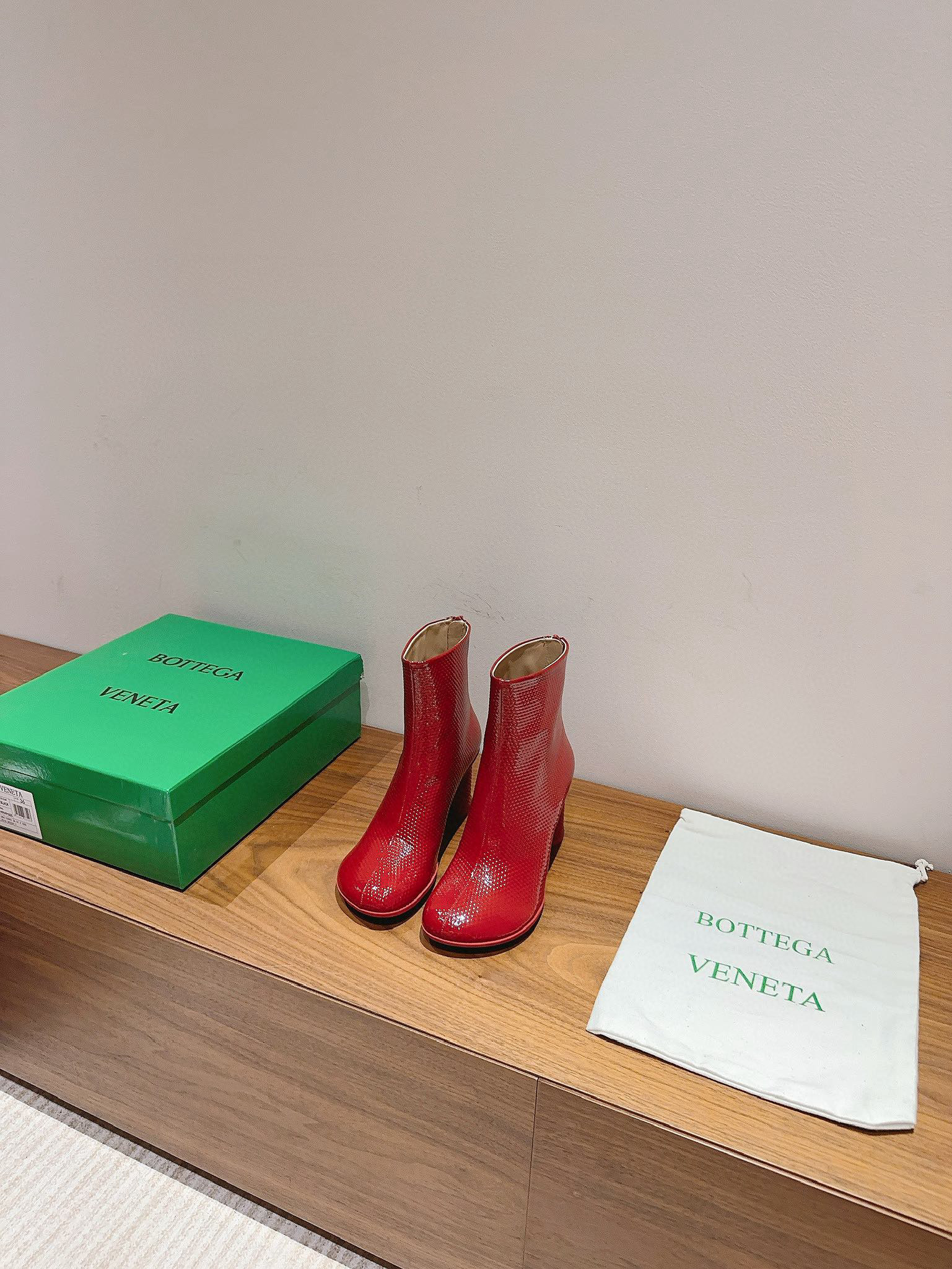 보테가베네타 8CM 여자 부츠