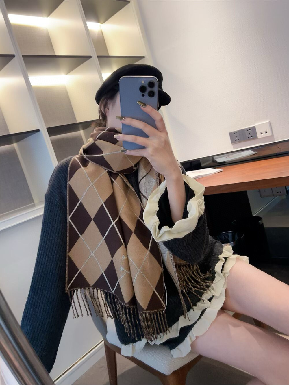 페라가모 스카프