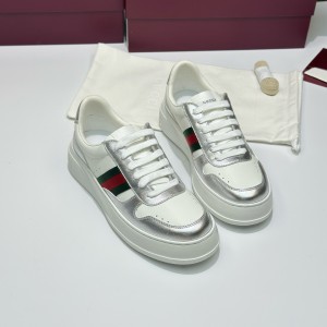 구찌  4cm 스크러너 남녀공용 신발 운동화 스니커즈