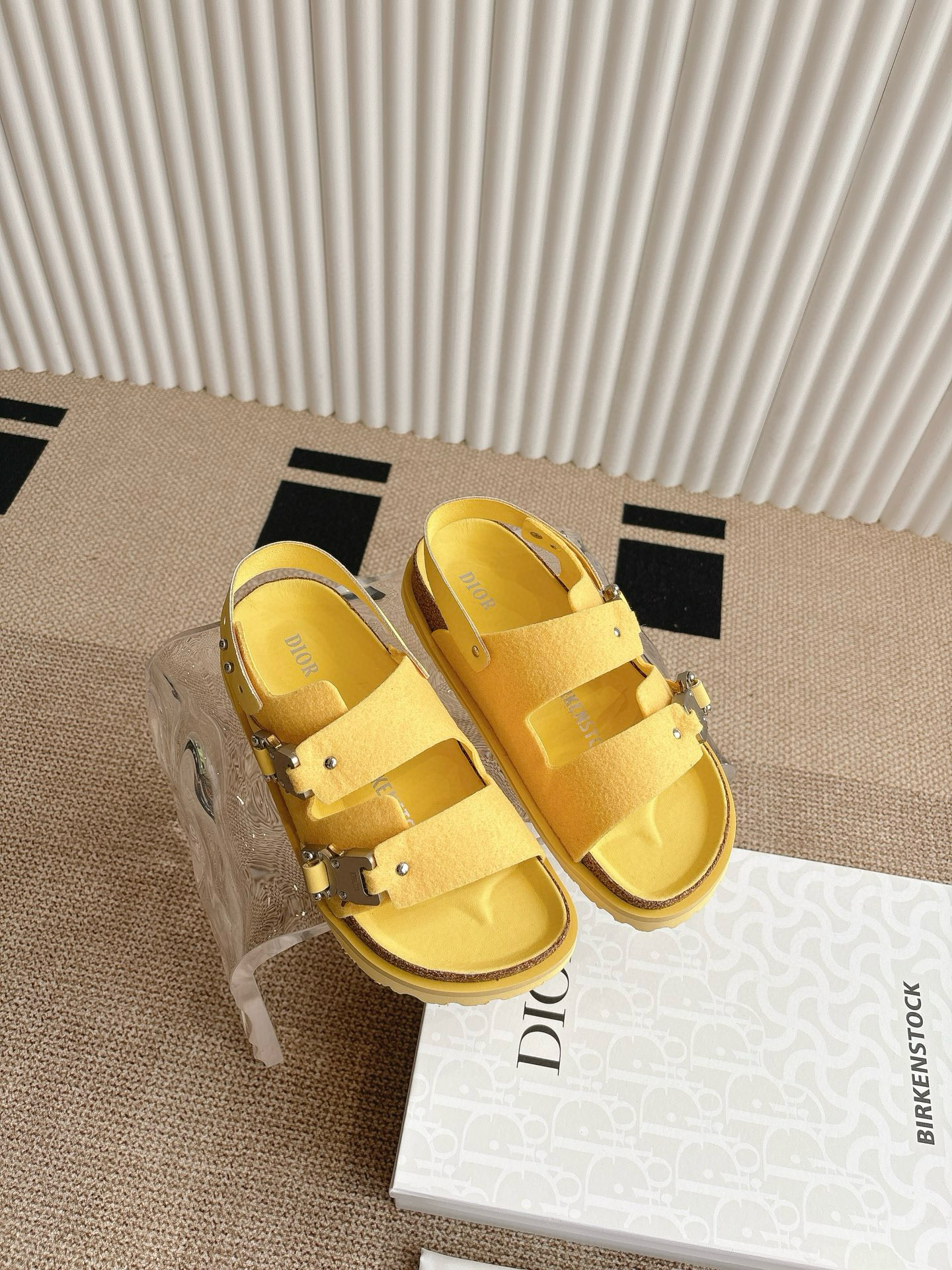디올 남자 슬리퍼