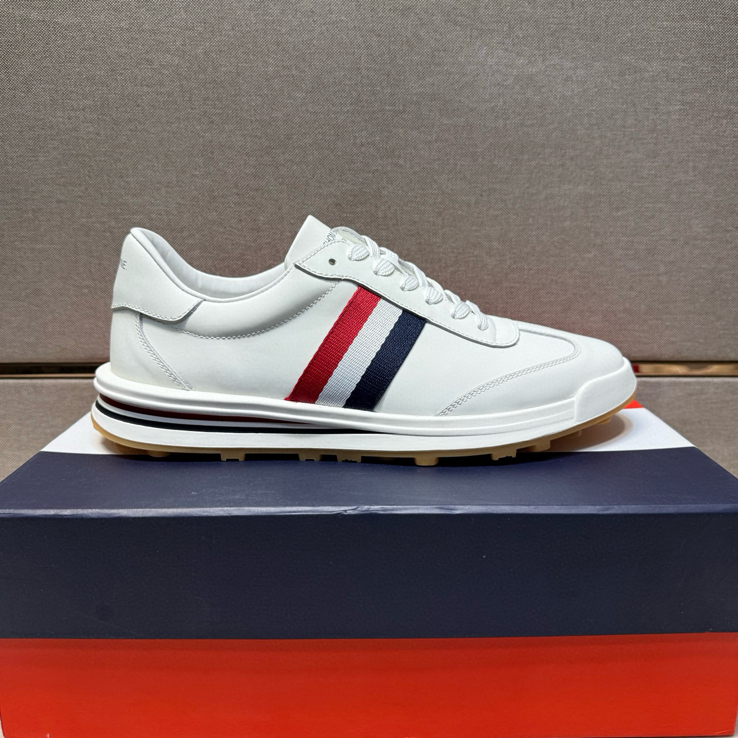 톰브라운 남자 신발 운동화 스니커즈