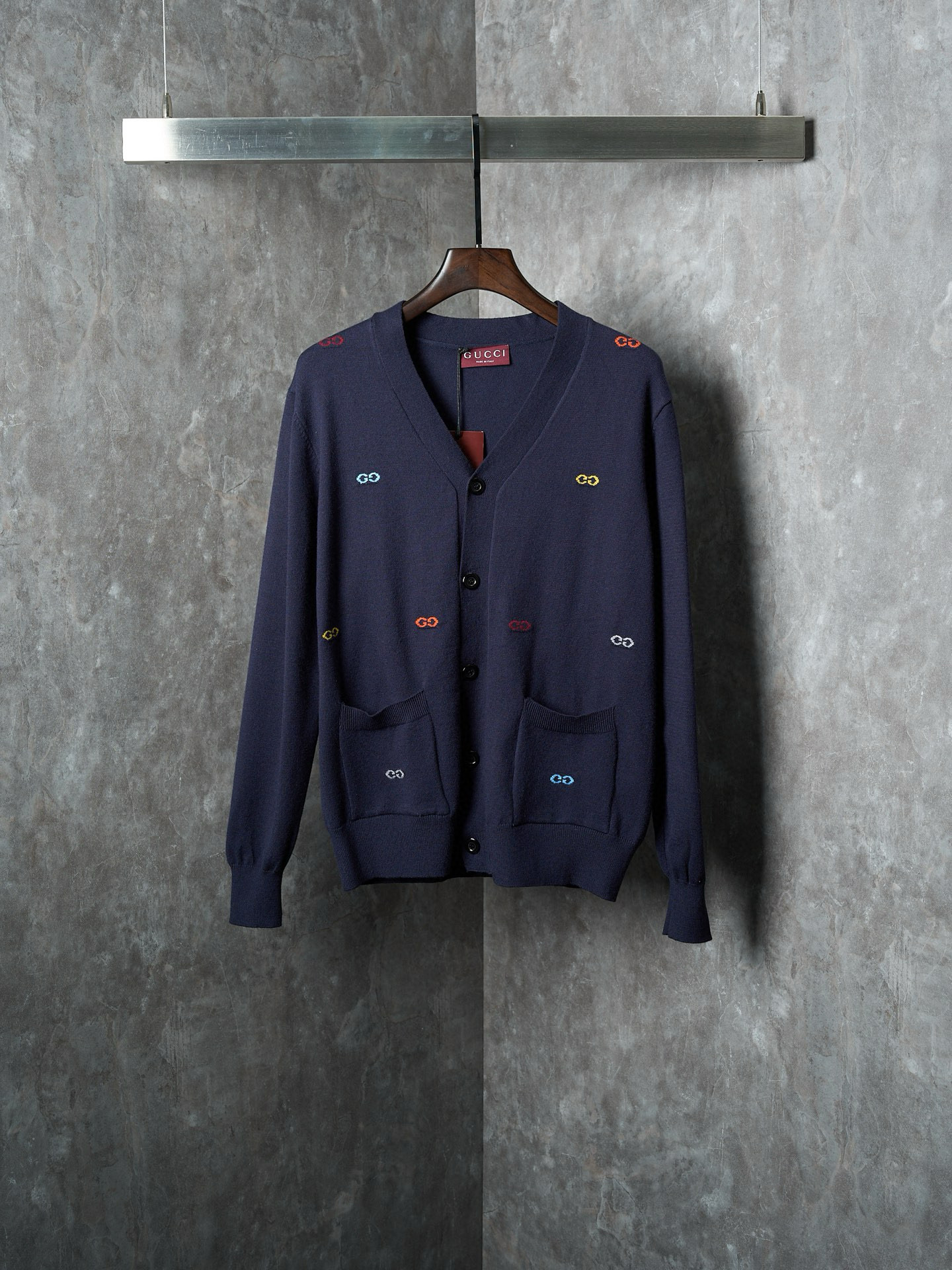 구찌 남자 가디건