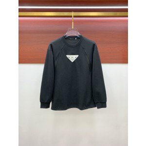 프라다 남자 맨투맨