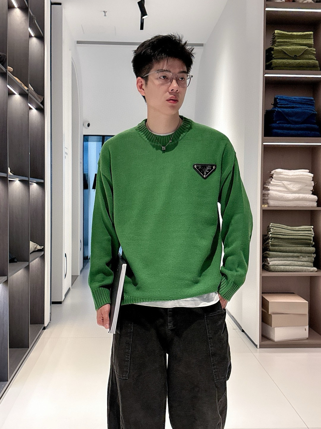 프라다 남자 니트