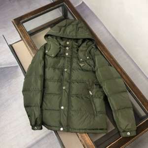 프라다 남자 패딩