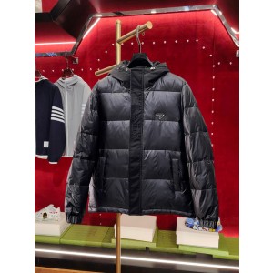 프라다 남자 패딩