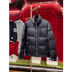 프라다 남자 패딩