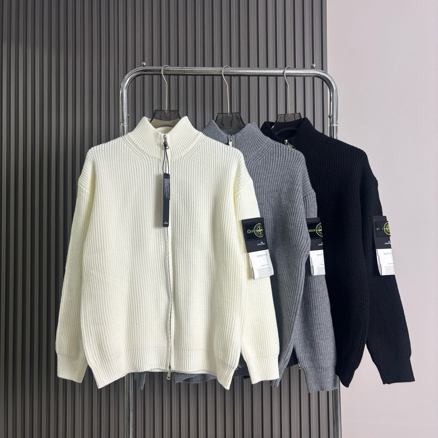 스톤아일랜드 3컬러 남자 가디건