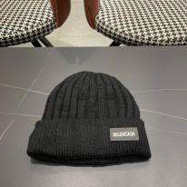 발렌시아가 겨울 모자