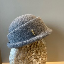 생로랑 겨울 모자