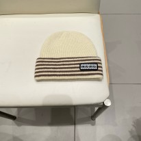 미우미우 겨울 모자