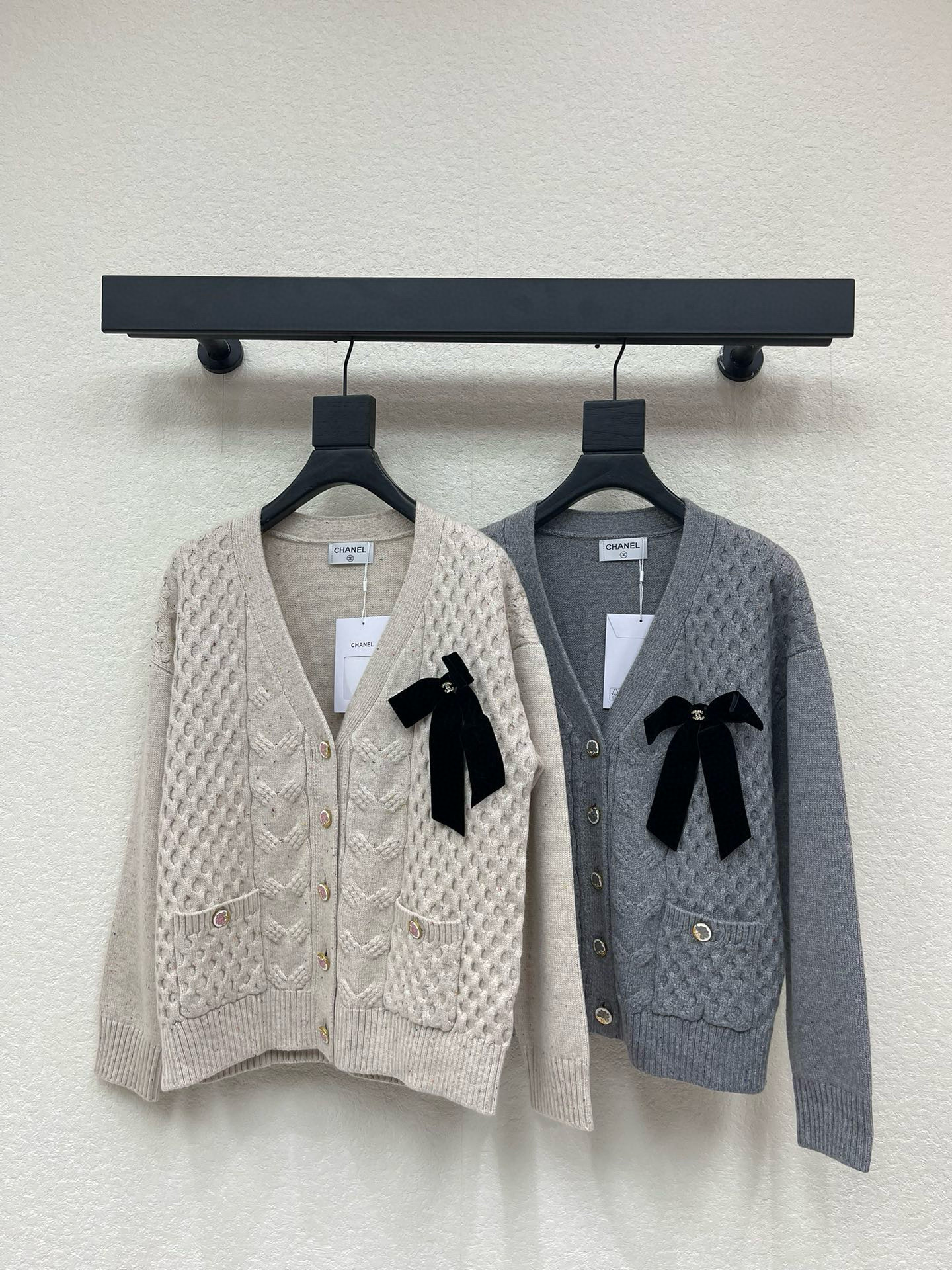 샤넬 2컬러 여자 가디건