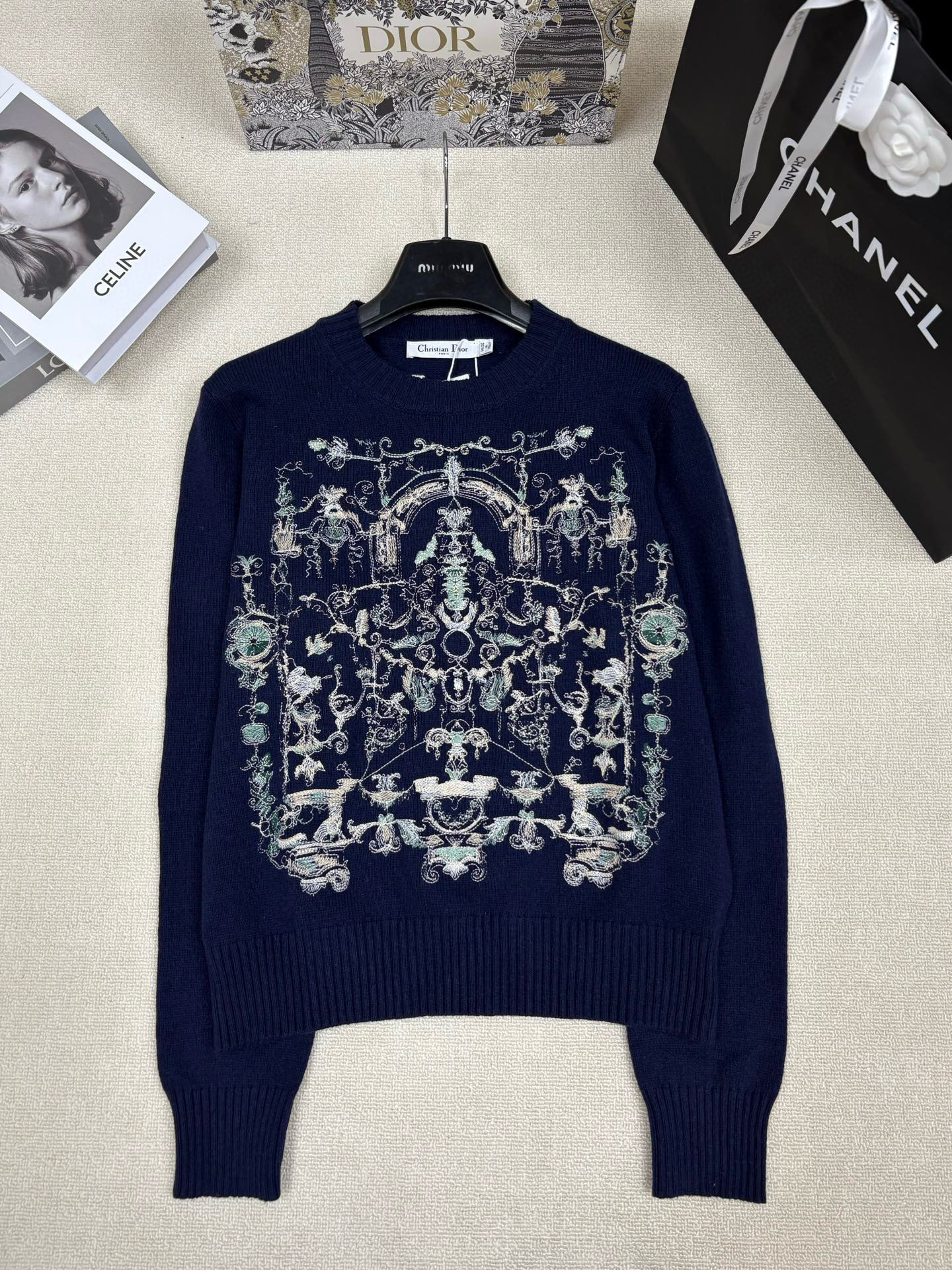 디올 여자 후드티 맨투맨