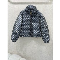 디올 여자 패딩